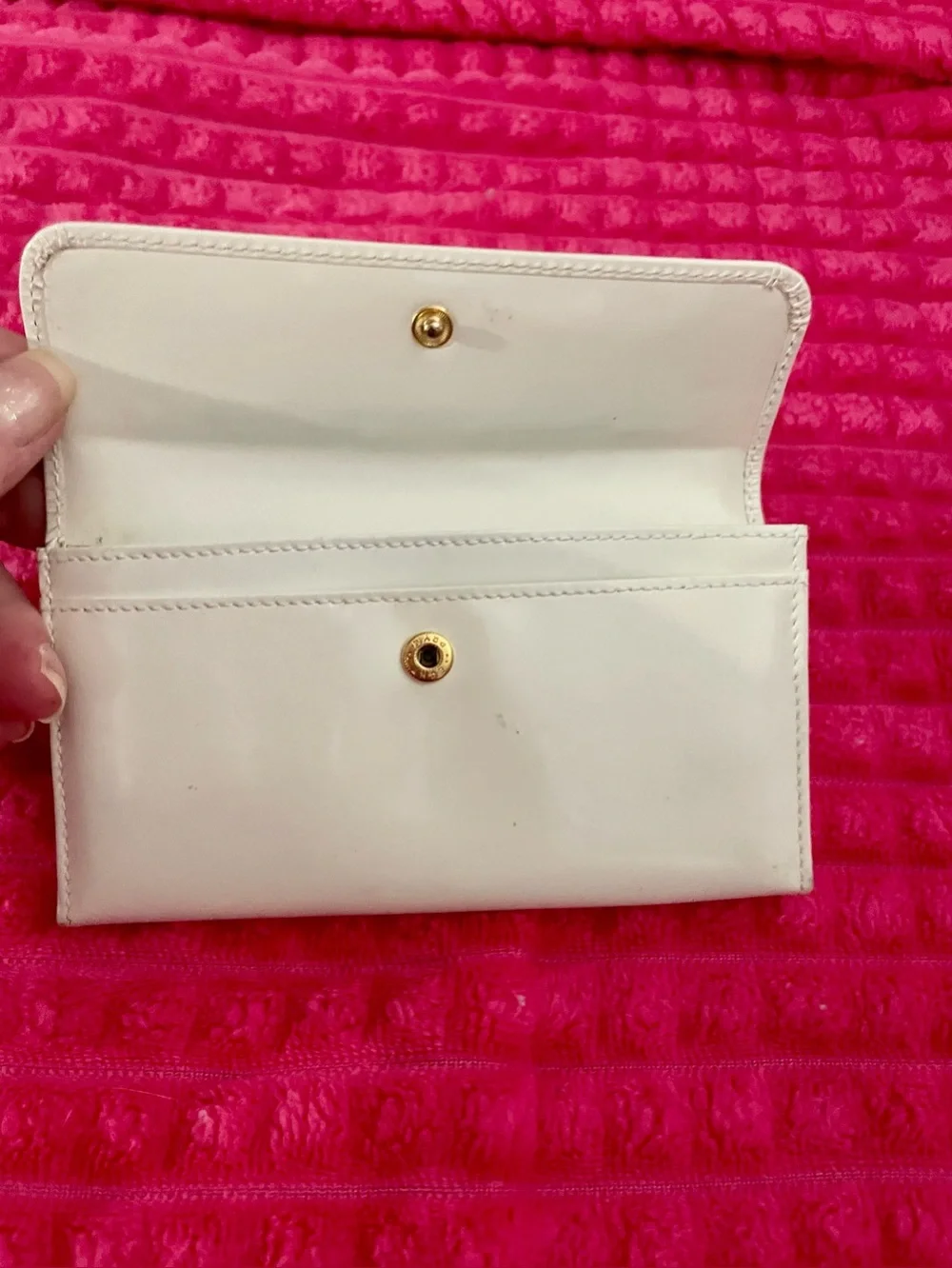 Gucci elegant white